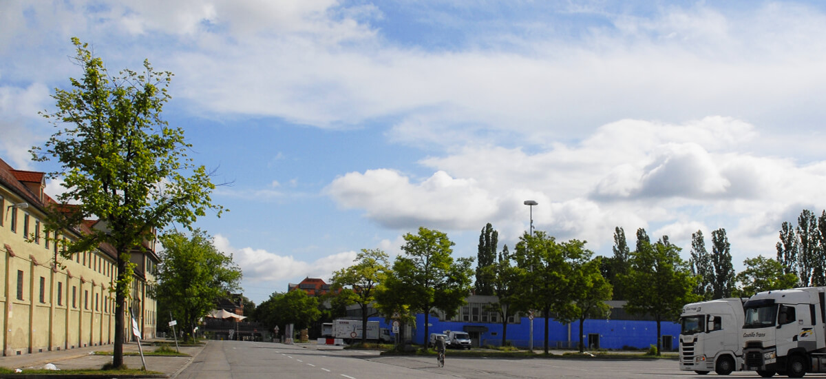 Ostseite Ladenzeile, Richtung ehem. Bahnanschluß, Großmarkt München