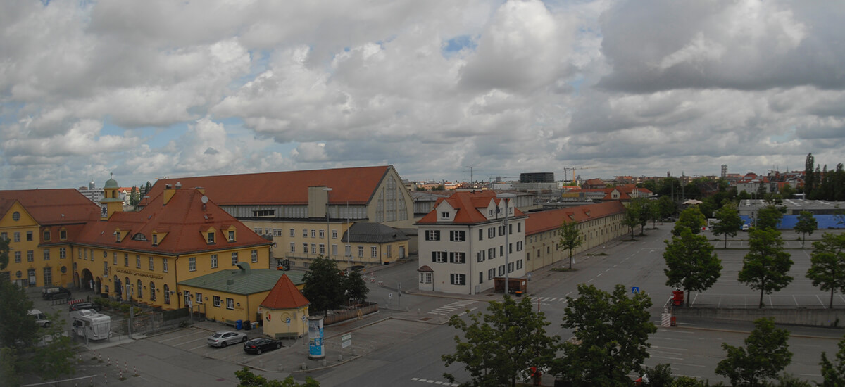 Großmarktareal München, Überblick mit demalgeschützten Gebäuden: Halle, Ladezeile & Gaststätte Großmarktareal München, Überblick mit demalgeschützten Gebäuden: Halle, Ladezeile & Gaststätte