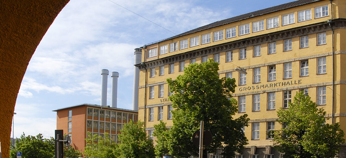 Blick durch Gaststätte auf Kontorhaus I und II, Großmarkt München